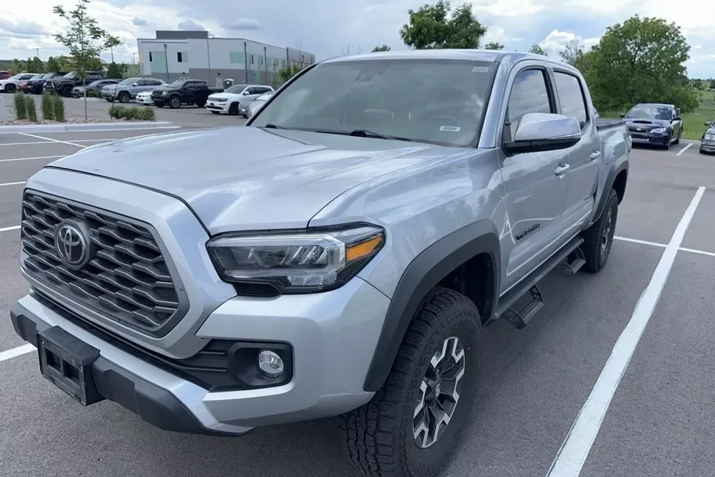 2021 Toyota Tacoma SR V6 photo 1