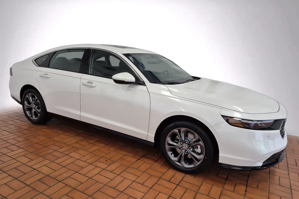 2025 Honda Accord Hybrid EX-L photo 1