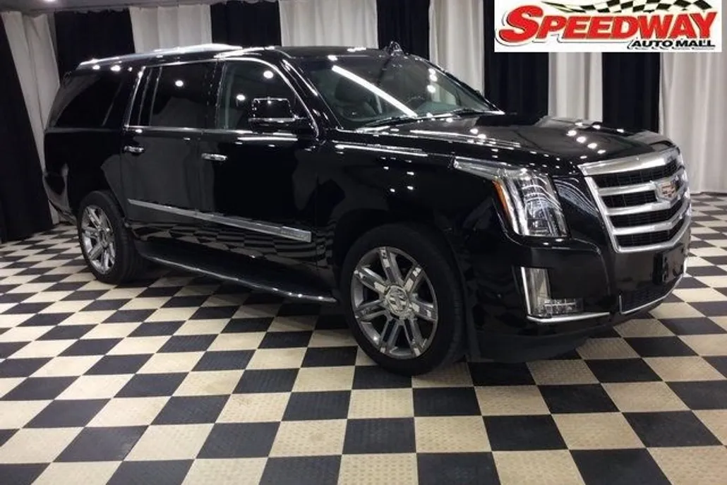 2020 Cadillac Escalade ESV Luxury photo 1