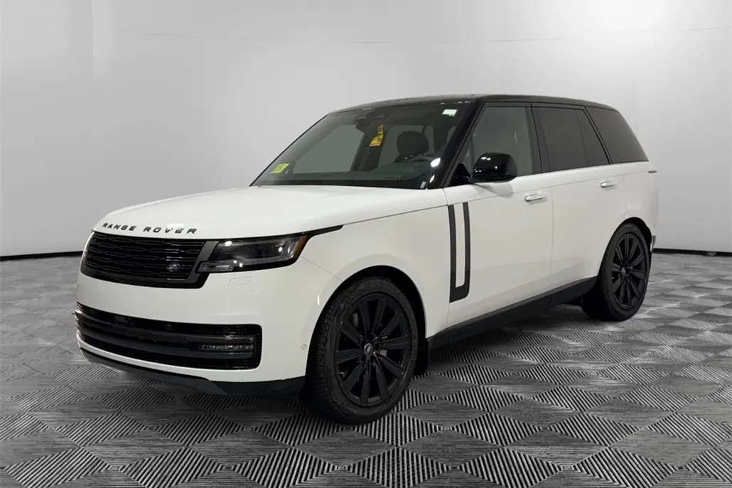 2025 Land Rover Range Rover SE photo 1