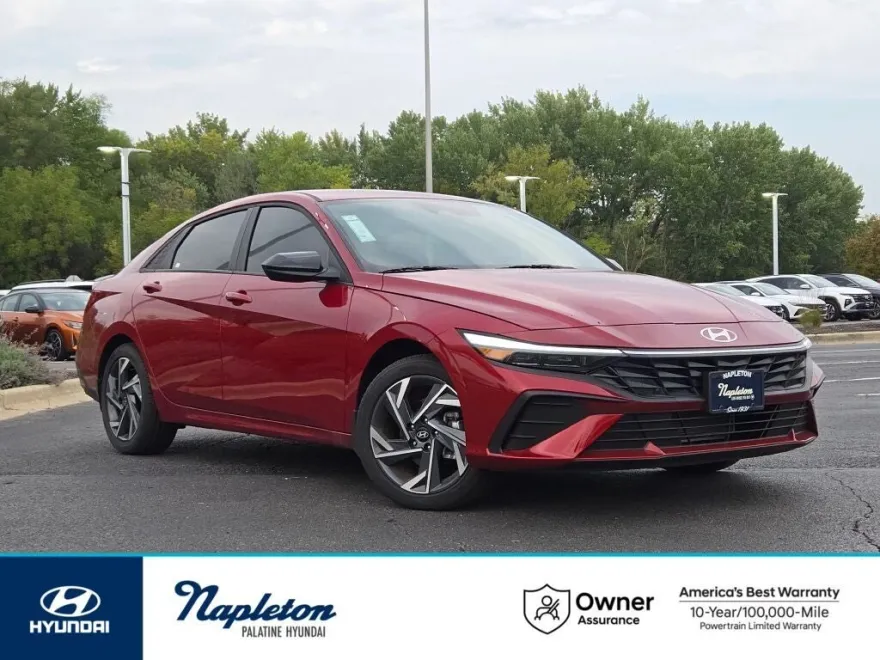 2025 Hyundai Elantra SEL Sport photo 1