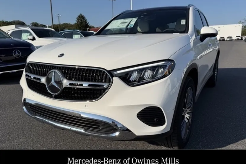 2026 Mercedes Benz GLC 300 4MATIC photo 1
