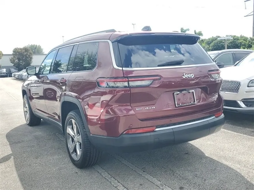 2022 Jeep Grand Cherokee Limited photo 1
