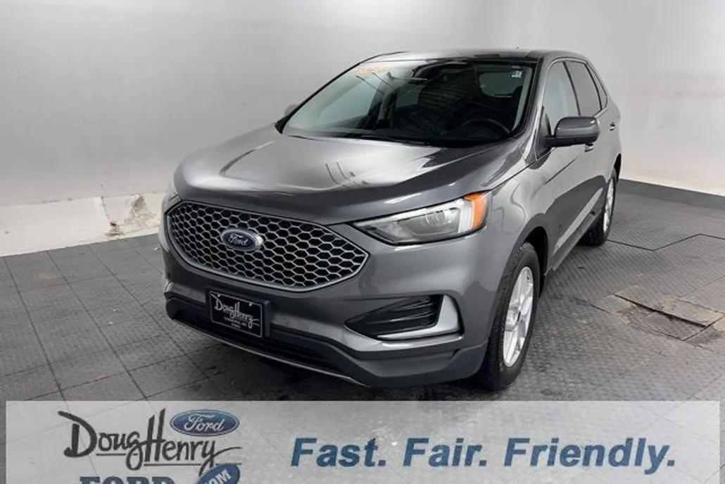2023 Ford Edge SEL photo 1