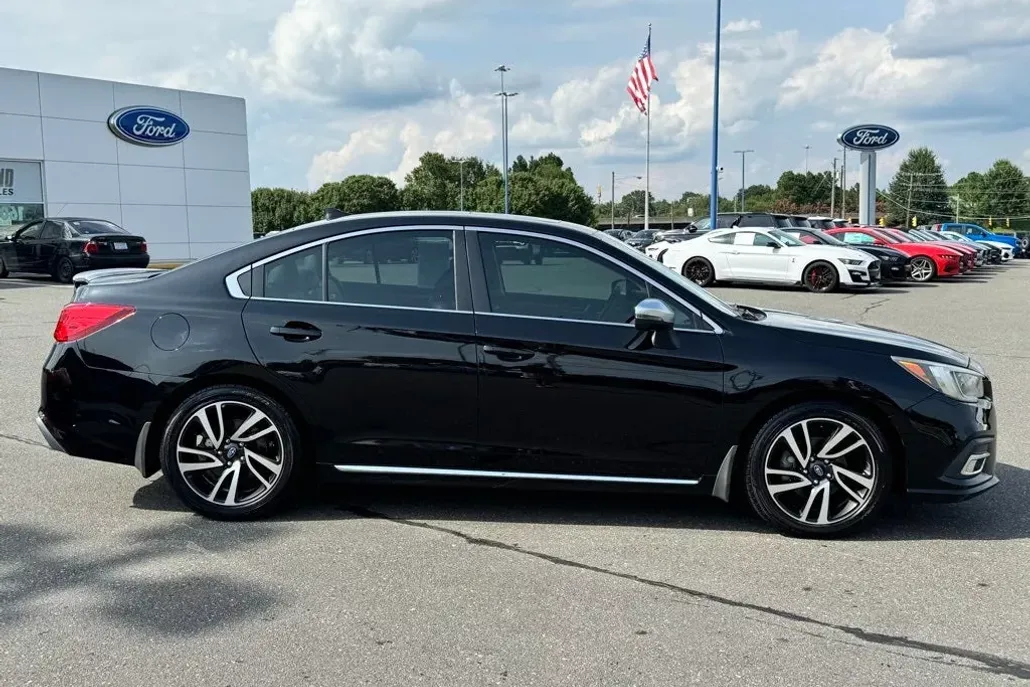 2018 Subaru Legacy 2.5i photo 1