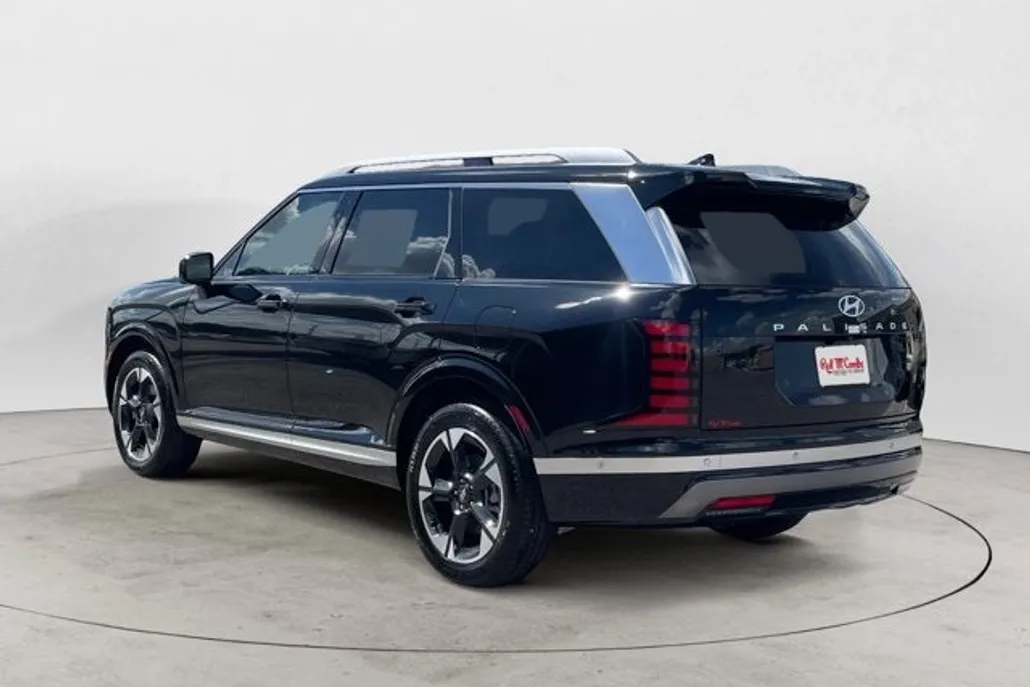 2026 Hyundai Palisade Limited photo 1