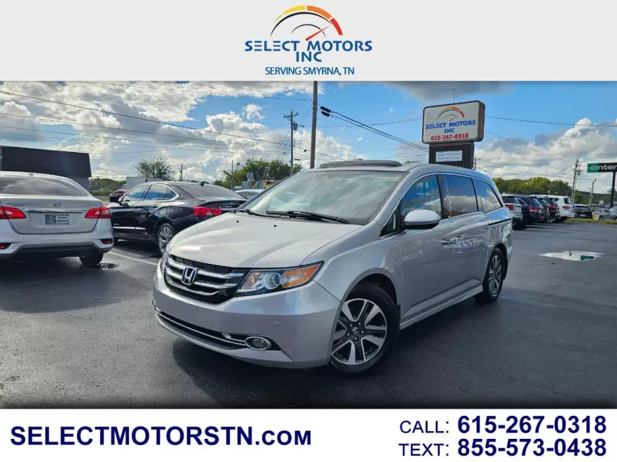 2015 Honda Odyssey Touring photo 1