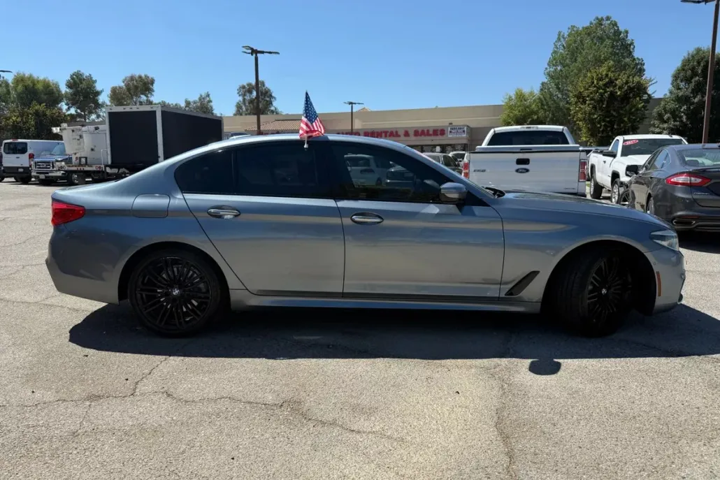 2018 Bmw 530e Sedan photo 1