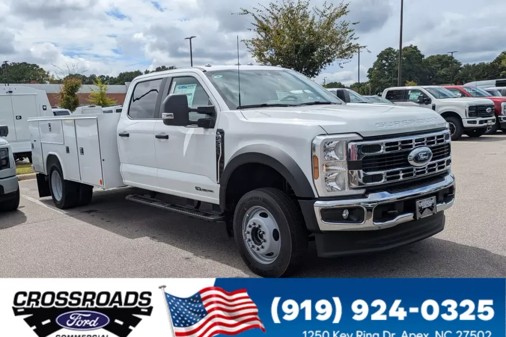 2025 Ford F-550 XL photo 1