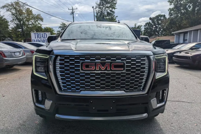 2021 Gmc Yukon XL Denali photo 1