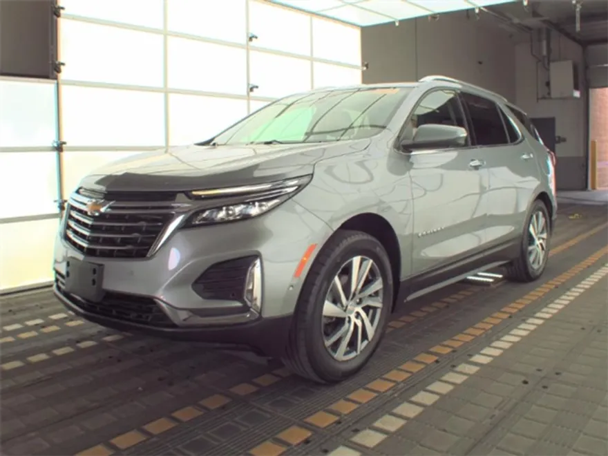 2023 Chevrolet Equinox Premier photo 1