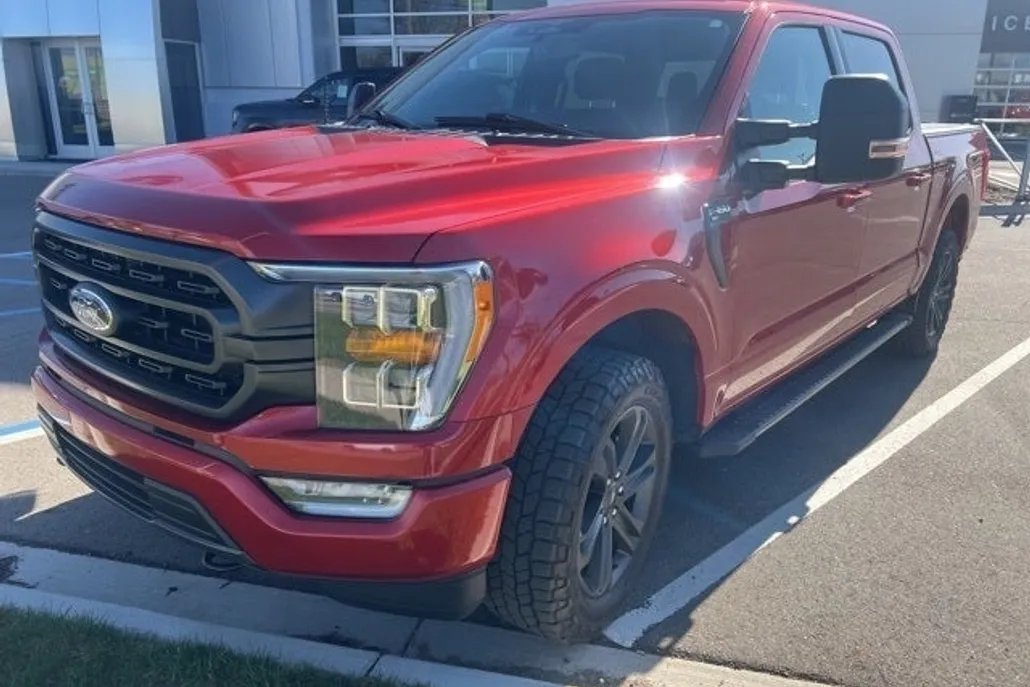 2023 Ford F-150 XLT photo 1