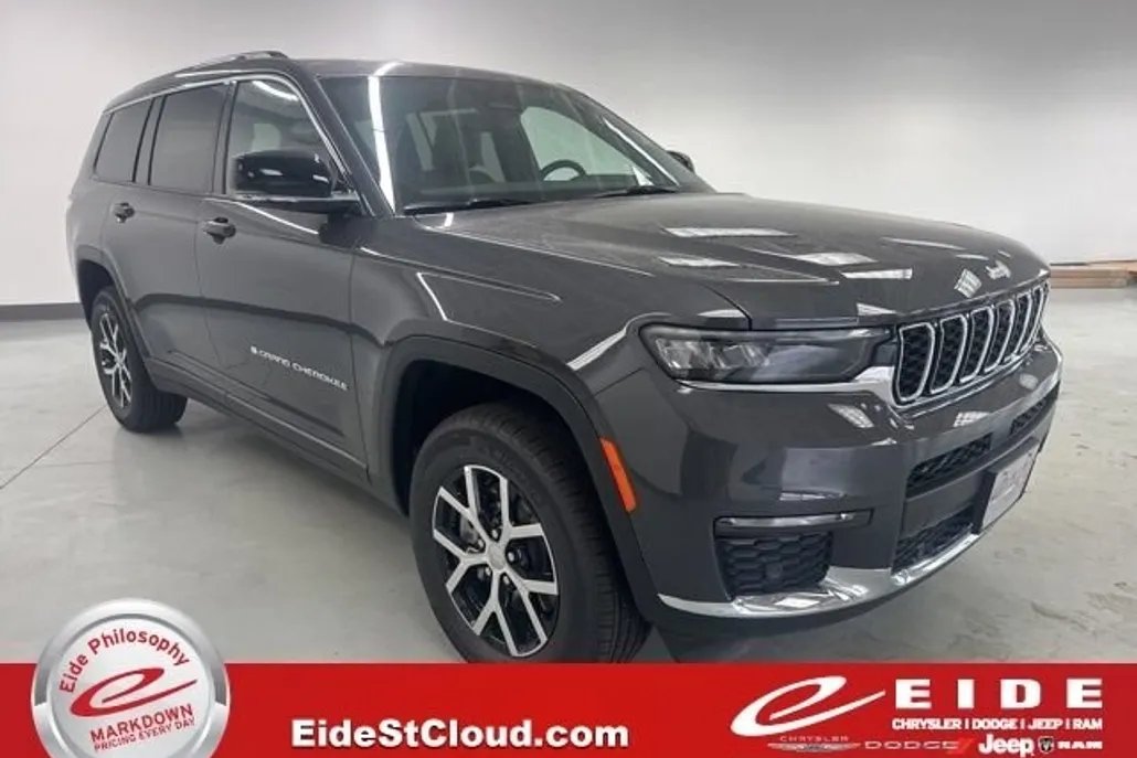 2025 Jeep Grand Cherokee Limited photo 1