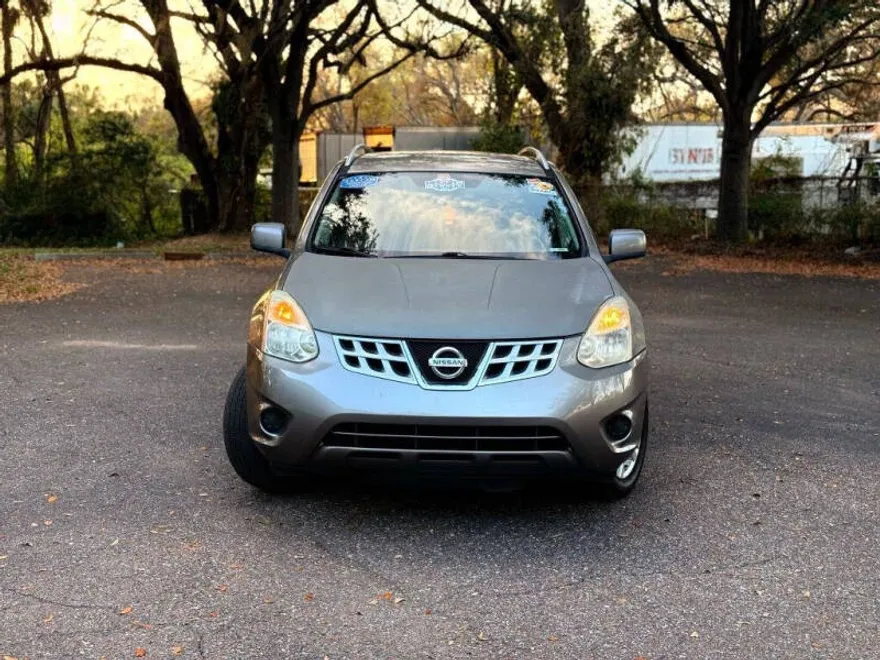 2012 Nissan Rogue SV photo 1