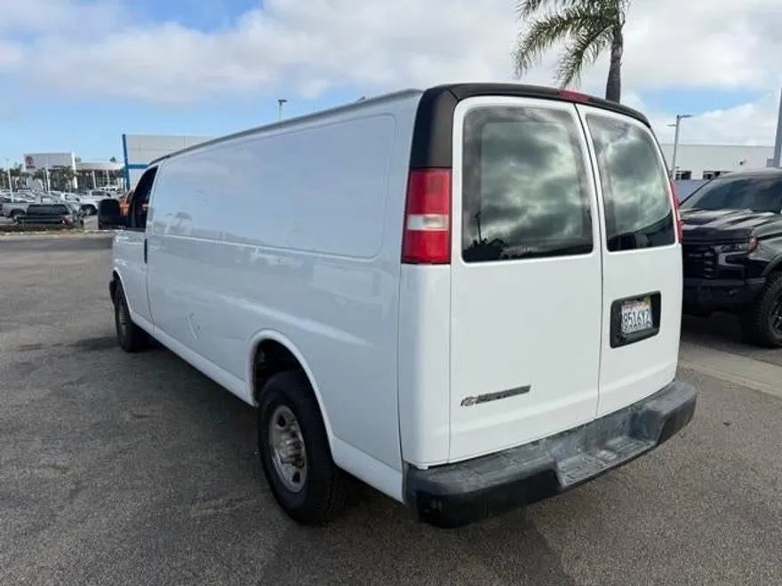 2019 Chevrolet Express Work Van Cargo 2500 photo 1