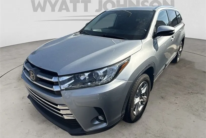 2019 Toyota Highlander Limited photo 1