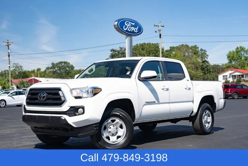 2023 Toyota Tacoma SR5 photo 1