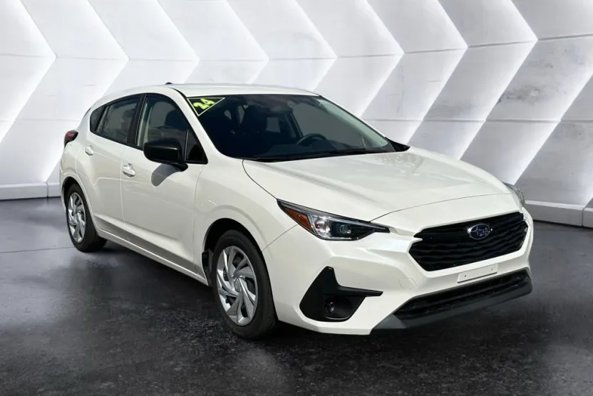 2025 Subaru Impreza Base photo 1