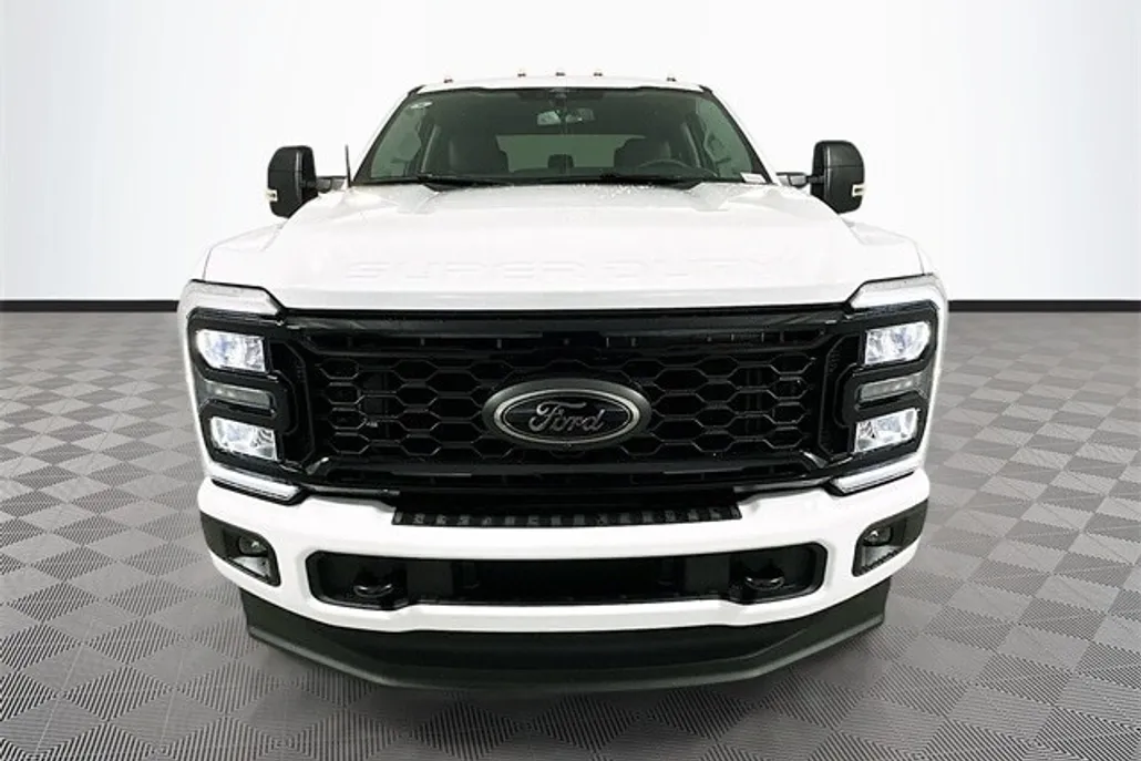 2026 Ford F-350 XLT photo 1