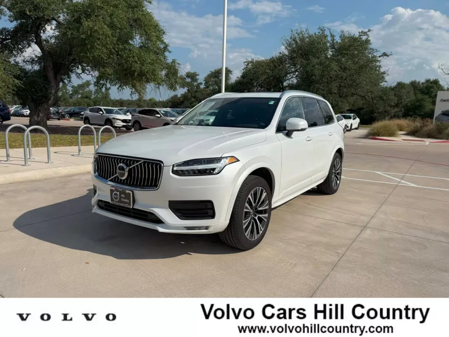 2020 Volvo XC90 T5 Momentum photo 1