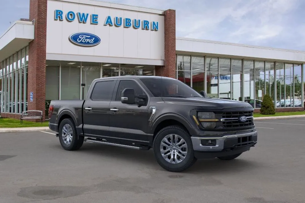 2024 Ford F-150 XLT photo 1
