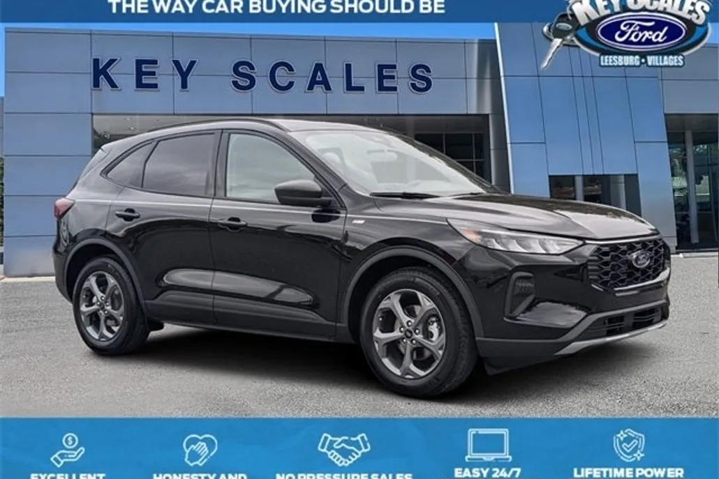 2025 Ford Escape ST-Line photo 1