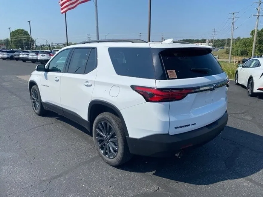 2023 Chevrolet Traverse RS photo 1