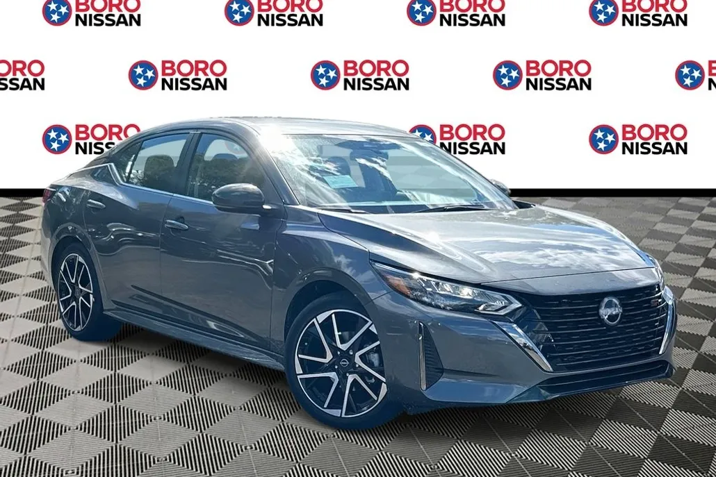 2025 Nissan Sentra SR photo 1