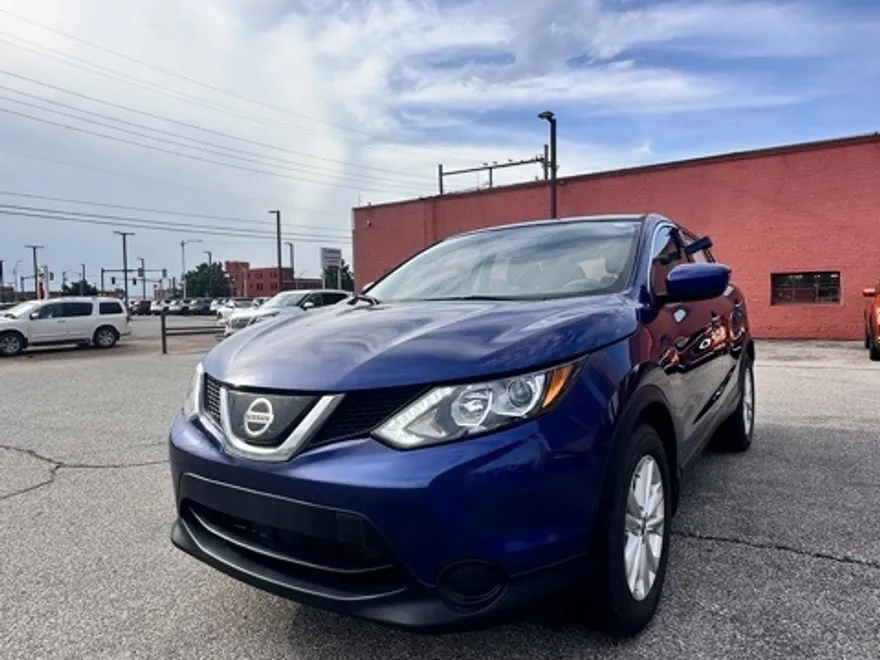 2019 Nissan Rogue Sport S photo 1