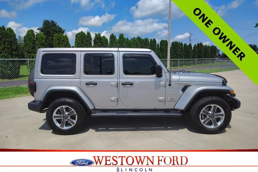 2018 Jeep Wrangler Unlimited Sahara photo 1