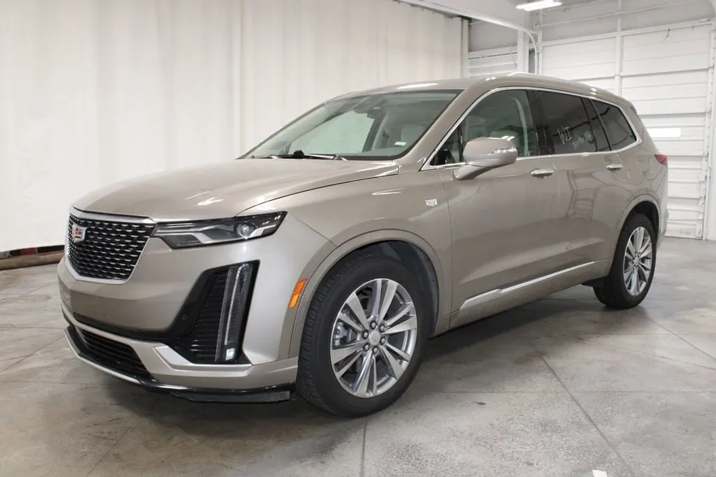 2023 Cadillac XT6 Premium Luxury photo 1