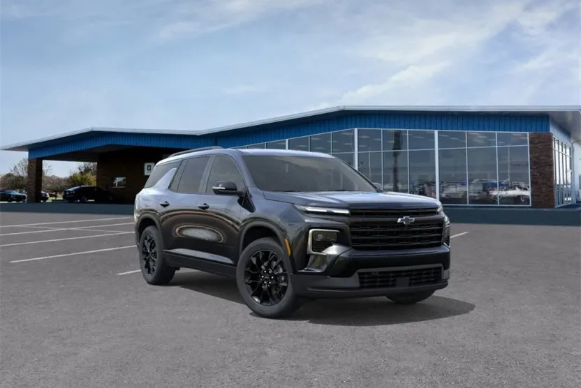 2026 Chevrolet Traverse photo 1