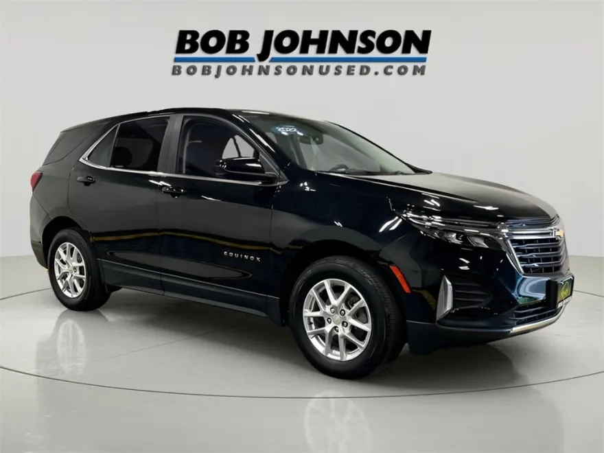2022 Chevrolet Equinox LT photo 1