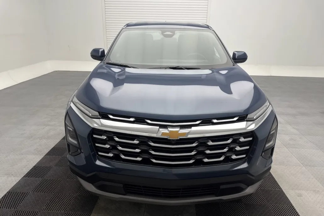 2026 Chevrolet Equinox LT photo 1