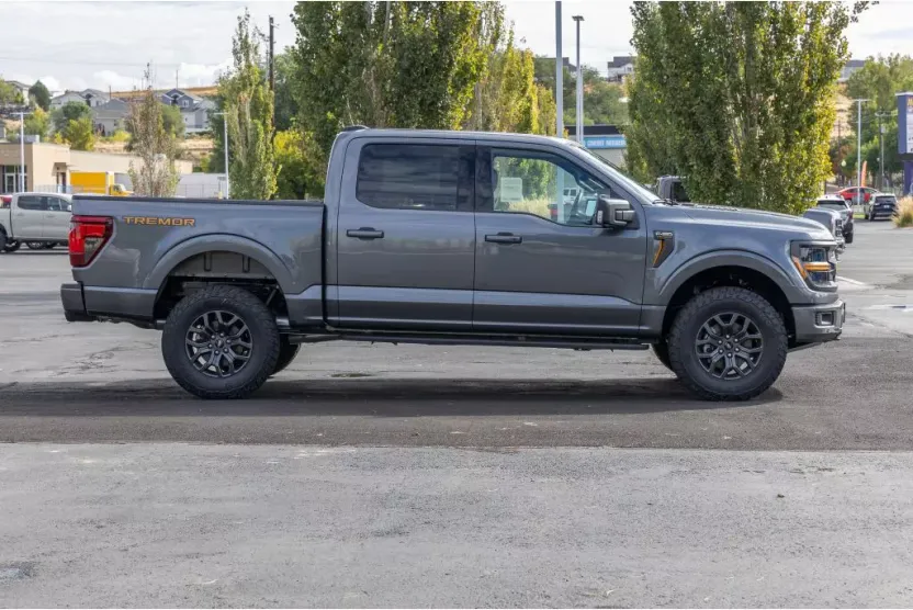 2025 Ford F-150 Tremor photo 1