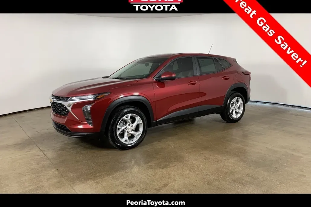 2024 Chevrolet Trax LS photo 1