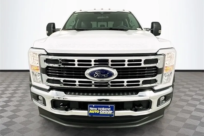 2026 Ford F-550 XL photo 1