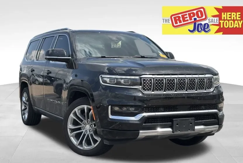 2022 Jeep Grand Wagoneer II photo 1