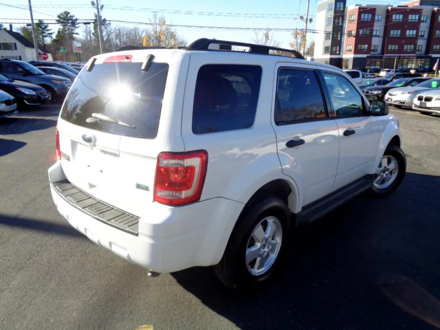 2012 Ford Escape XLT photo 2