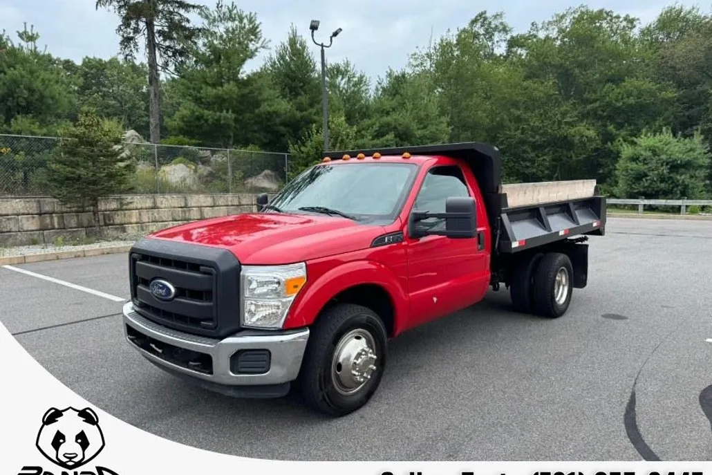 2011 Ford F-550 XL photo 1