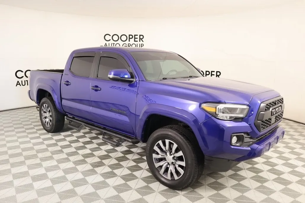 2023 Toyota Tacoma 4x4 Limited V6 photo 1