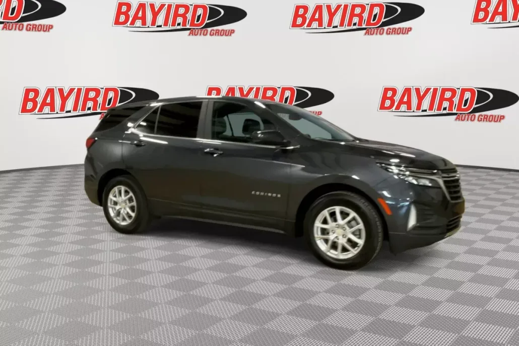 2022 Chevrolet Equinox LT photo 1