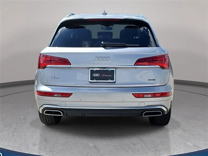 2024 Audi Q5 45 S line Premium Plus photo 1