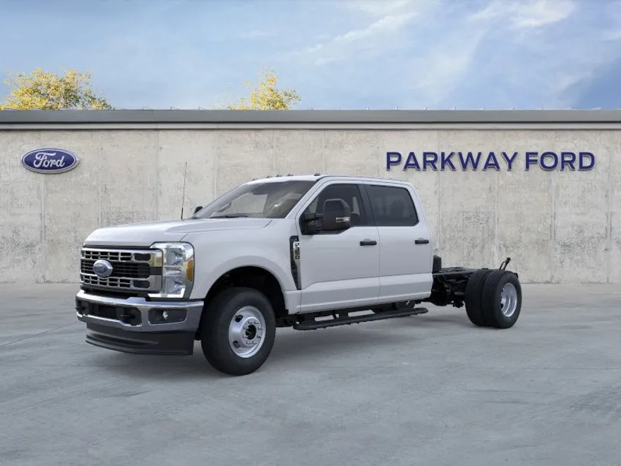 2026 Ford F-350 photo 1