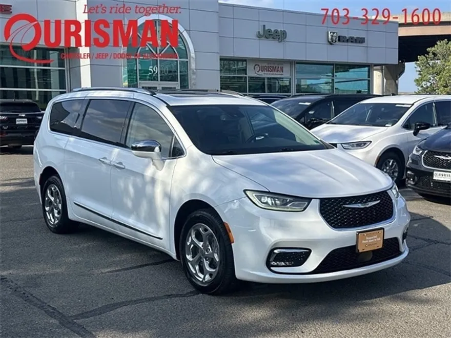2021 Chrysler Pacifica Limited photo 1