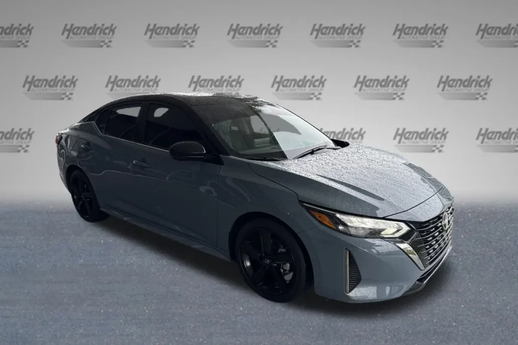 2024 Nissan Sentra SR photo 1