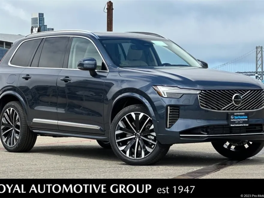 2026 Volvo XC90 T8 photo 1