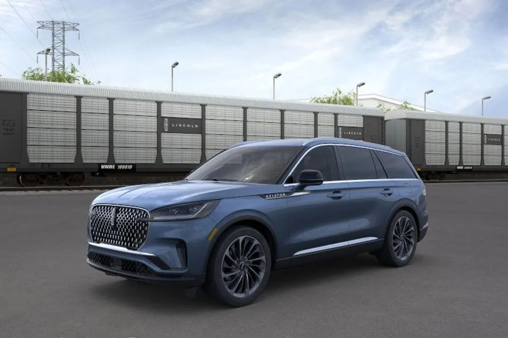 2025 Lincoln Aviator Reserve photo 1