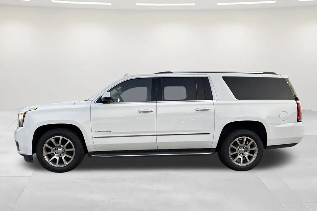 2020 Gmc Yukon XL Denali photo 1