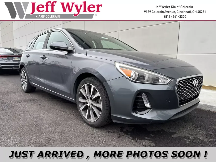 2018 Hyundai Elantra GT Base photo 1